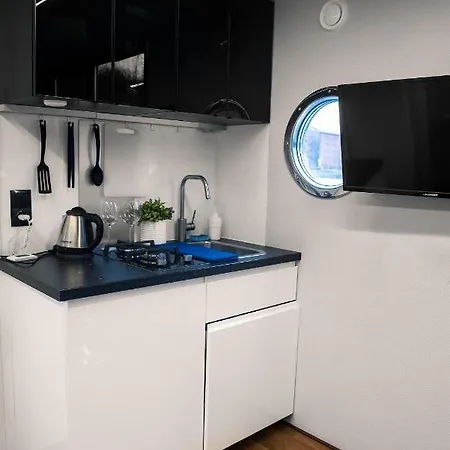 Dom Na Wodzie Vohouse Apartament